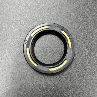Сальник Yamaha (93101-25M57) (23x35.5x6) (KACAWA) картинка