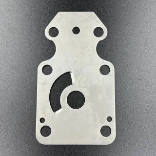 Пластина помпы охлаждения Yamaha F8-20 (Omax) картинка