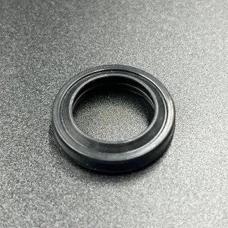 Уплотнение гидроподъема Yamaha (93106-19001; 93106-19N50) (18x27x5) (PREMARINE) картинка