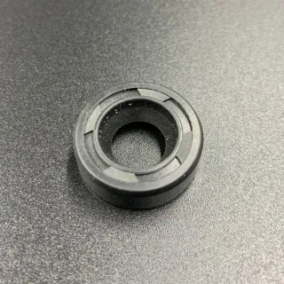 Сальник Yamaha (93101-11M25) (10.8x21x7) (Omax) картинка