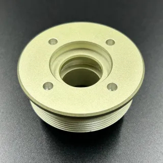 Крышка центрального штока гидроподъема Yamaha F200-300 (PWB) картинка