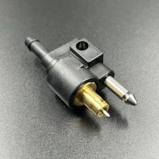 Коннектор топливный Yamaha 4-90, F4-70 (из мотора (папа)) (15F-01.07.01.00; 15A-303001)(YUELANG) картинка