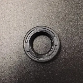Сальник коленчатого вала Suzuki DT25-30 (09282-15008) (14.7x25x6.5) (Suzuki) картинка