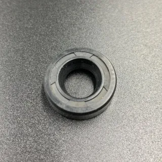 Сальник Yamaha (93101-11M14) (10.8x21x7) (Osaka) картинка