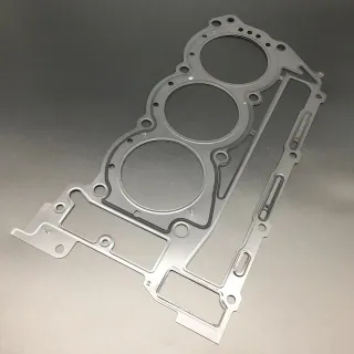 Прокладка под головку Suzuki DF200-250 (P) (Suzuki) картинка