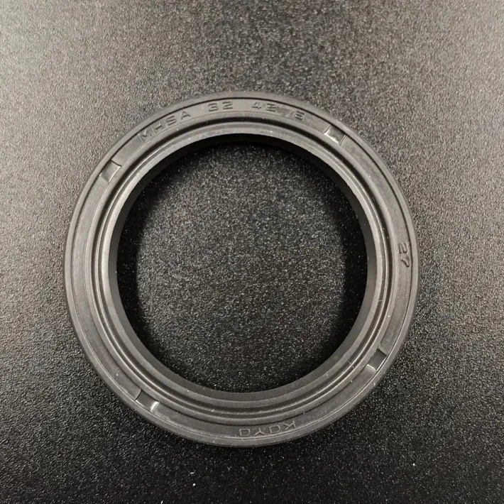3C8-00121-0 — 2
