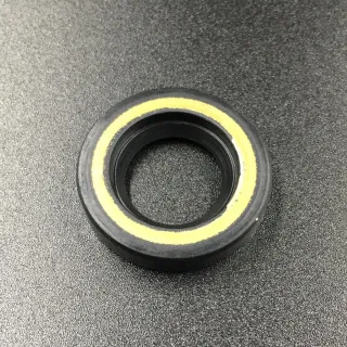 Сальник Yamaha (93101-17054) (17x30x6) (Omax 2) картинка