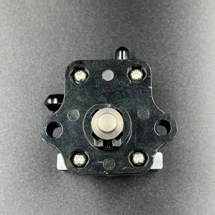 3H6-04000-4 — 3