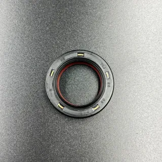 Сальник коленвала Yamaha 20-25N (6L2) (24.8x38x7) (Osaka) картинка