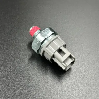 Датчик давления масла YAMAHA PZ50;FX;RS;RX;SR;VK10 (8FP-82504-00) картинка
