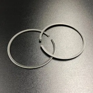 Кольца поршневые, комплект на один поршень Yamaha 25-30 Old (STD) (689-11603-00) (Omax) картинка