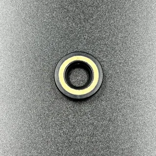 Сальник редуктора Suzuki DF4-DF6A (09282-10008) (10x21x4.5) (Kacawa) картинка