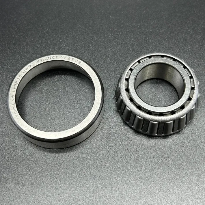 821321A1 — 1