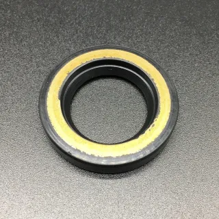 Сальник Yamaha (93101-22067; 93101-22M00) (22x36x6) (RT) картинка