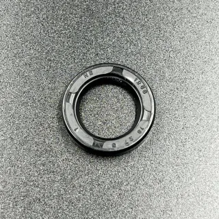 Уплотнение штока гидроподъемника Honda BF75-225(PREMARINE) картинка