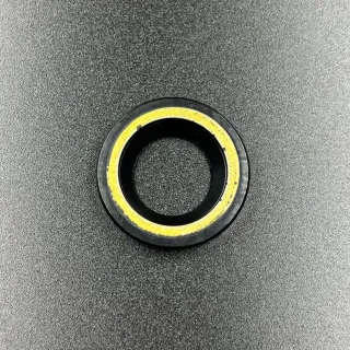 Сальник Suzuki (09289-20009; 93101-20M07; 09289-20L01) (20x34x6.5) (Omax) картинка