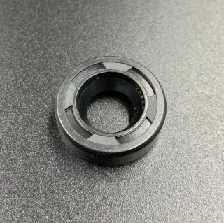 Сальник Yamaha (93101-11M14) (10.8x21x7) (Omax) картинка