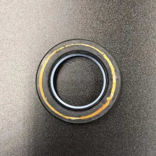 Сальник коленвала Yamaha 20-25N (6L2) (93102-25142) (24.8x38x7) (Sinera) картинка