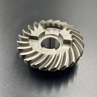 Шестерня заднего хода Suzuki DT9.9-15, DF9.9-15 (57521-93910; 57521-90L00; 57521-93902) (Kacawa) картинка