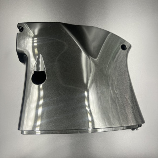 Боковая крышка правая Suzuki DF150-DF200 (L) (Suzuki) картинка