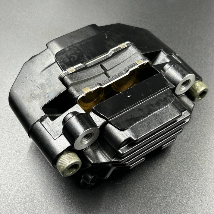 Задний тормозной суппорт в сборе Yamaha Grizzly 660 (ZIBO) 5KM-2580V-01-K