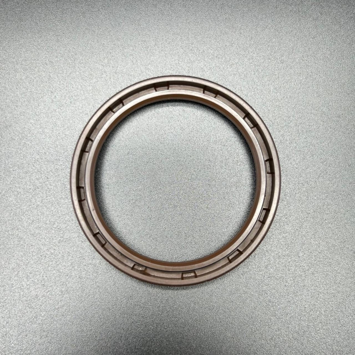 8040992 — 2