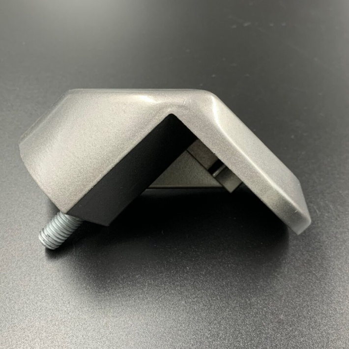 3C8S63027-0 — 1