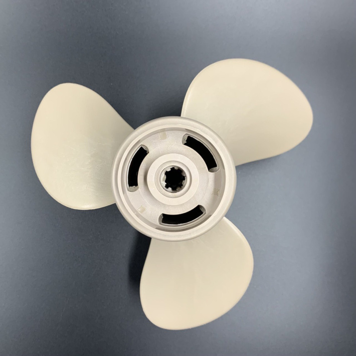 1 Гребной винт Yamaha 9.9-15, F9.9-F20 (3x9-1/4x9) (Пластиковый композиционный) Y-15-PS