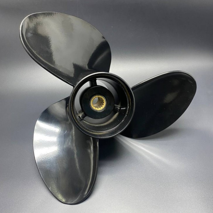 Гребной винт Suzuki DF150-DF300 Sema (3x16x18-1/2) (Polastorm) 5237-3160-18