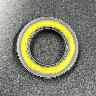 Сальник Yamaha (93102-28135; 93101-28M19) (28x47x7) (Yamaha) картинка
