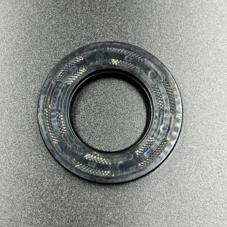Сальник гребного вала Suzuki DT 75-140, DF60-140 (28x50x6) (Suzuki) картинка