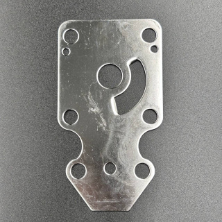 Пластина помпы охлаждения Yamaha 9.9-15, F9.9-15 (Sinera) картинка