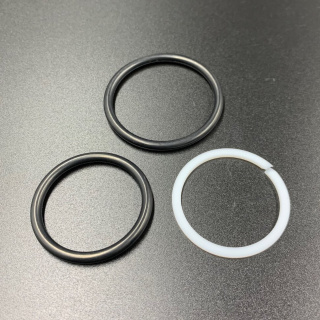 Уплотнение гидроподъема Suzuki DF60-300(A) (Suzuki) картинка
