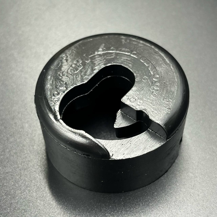 892683A01 — 2