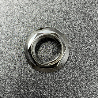 Гайка крепления пиньона Yamaha 20-30, F20-25 (WUHU) картинка