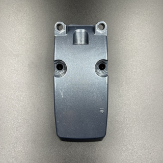 Крышка боковой нижней подушки Yamaha 25-30 (YUELANG)(левая) картинка
