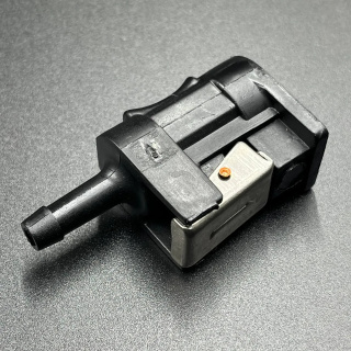 Коннектор топливный Yamaha 4-200, F4-50 (мама) (YUELANG) картинка
