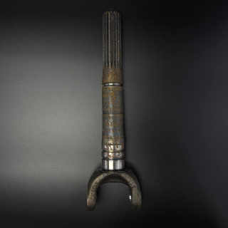 Вилка карданного вала YOKE ASSY-SPLINED QS картинка