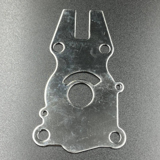 Пластина помпы охлаждения Yamaha 40-50, F30-60 (Sinera) картинка