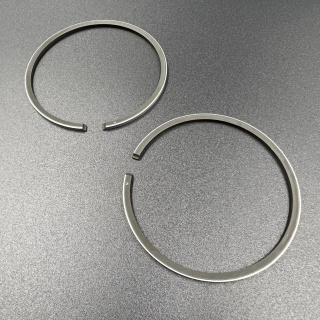 Кольца поршневые, комплект на один поршень Yamaha 30D (STD) (Omax) картинка