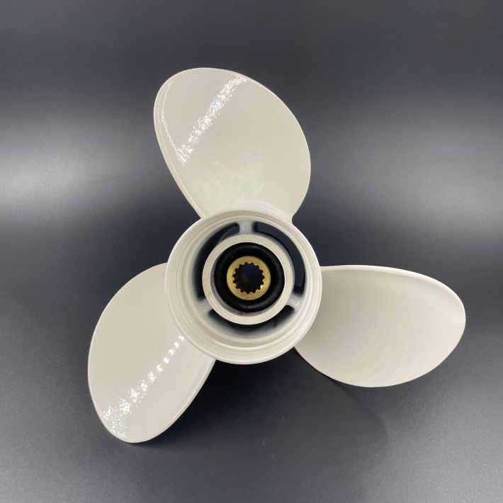 Гребной винт Yamaha 60-140, F70-F130 (D) Megara (3x13 1/4x17)  (Polastorm) 4021-3133-17