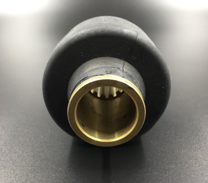 Втулка гребного винта резиновая Yamaha 60-140, F70-130 (Omax) 688-45981-00-TW