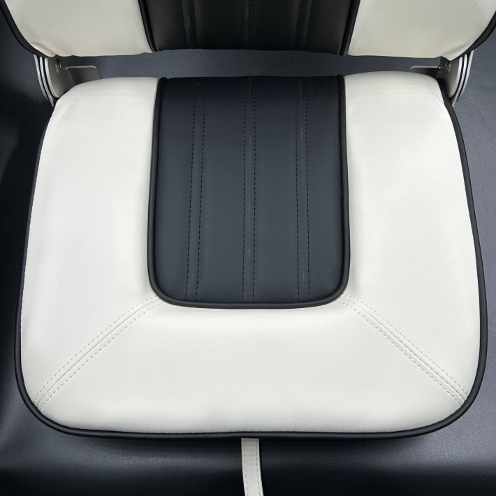 Seat02 — 3
