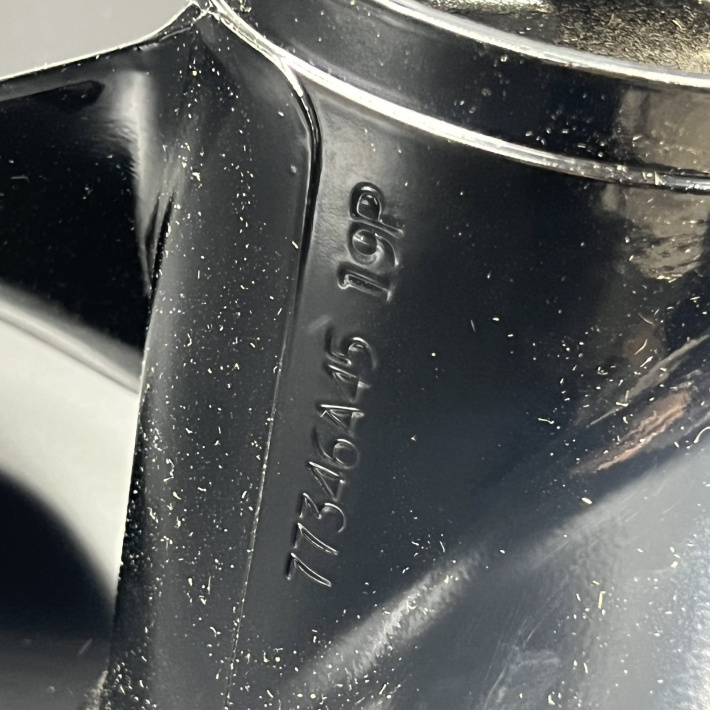 Гребной винт Mercury Black Max (13х19R) 77346A45