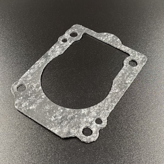 Прокладка под пластину помпы охлаждения Suzuki DF150-250, DF150-200(A) (Omax) картинка