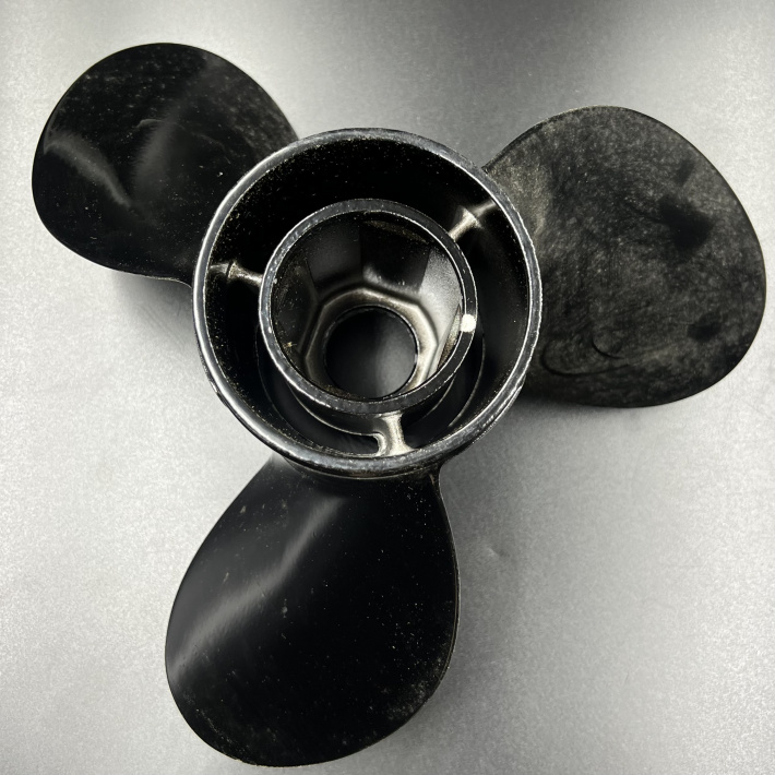 Гребной винт Mercury Black Max (12-3/4х21R) 77348A45