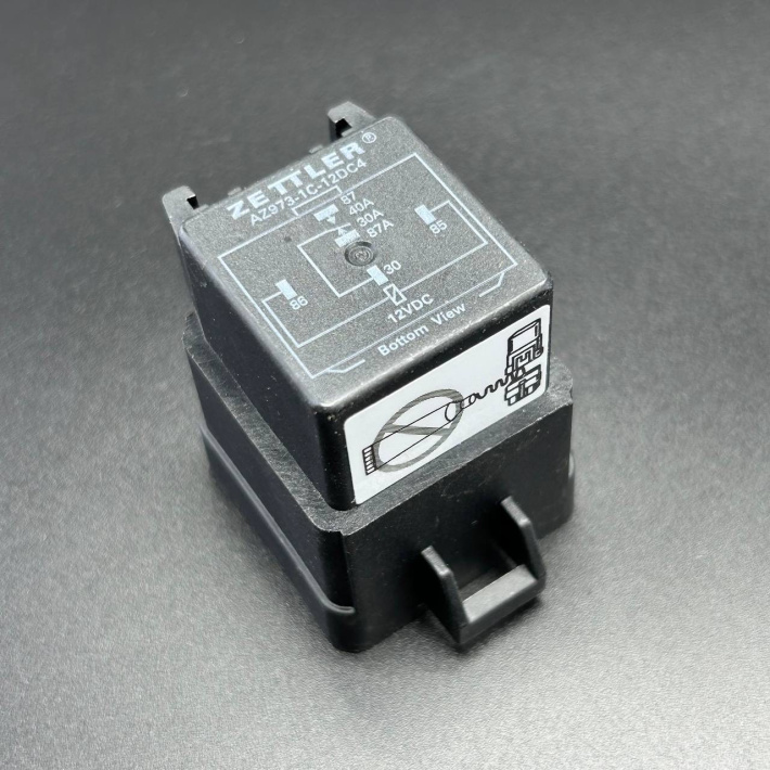 882751A04 — 1