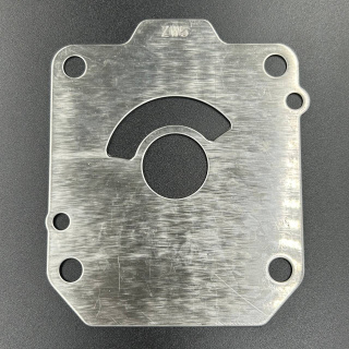 Пластина помпы охлаждения Honda BF115-130 (Honda) картинка