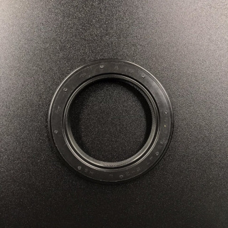 Сальник Yamaha (93102-35M47) (35x47x6) (Yamaha) картинка