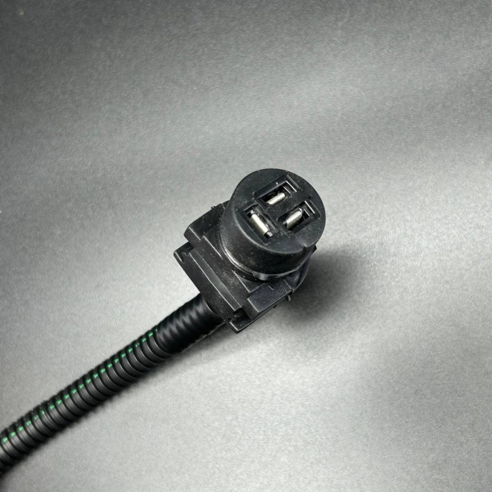 865771A02 — 2